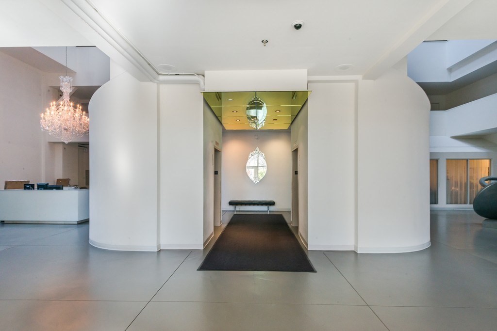 42 8th St, Charlestown