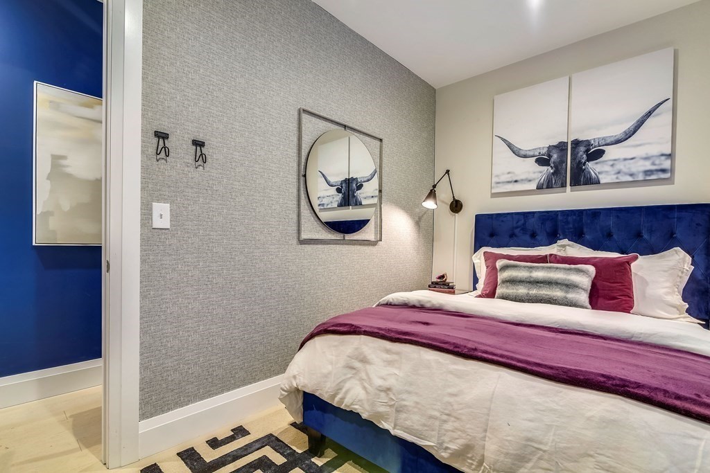 719 E 2nd St, South Boston