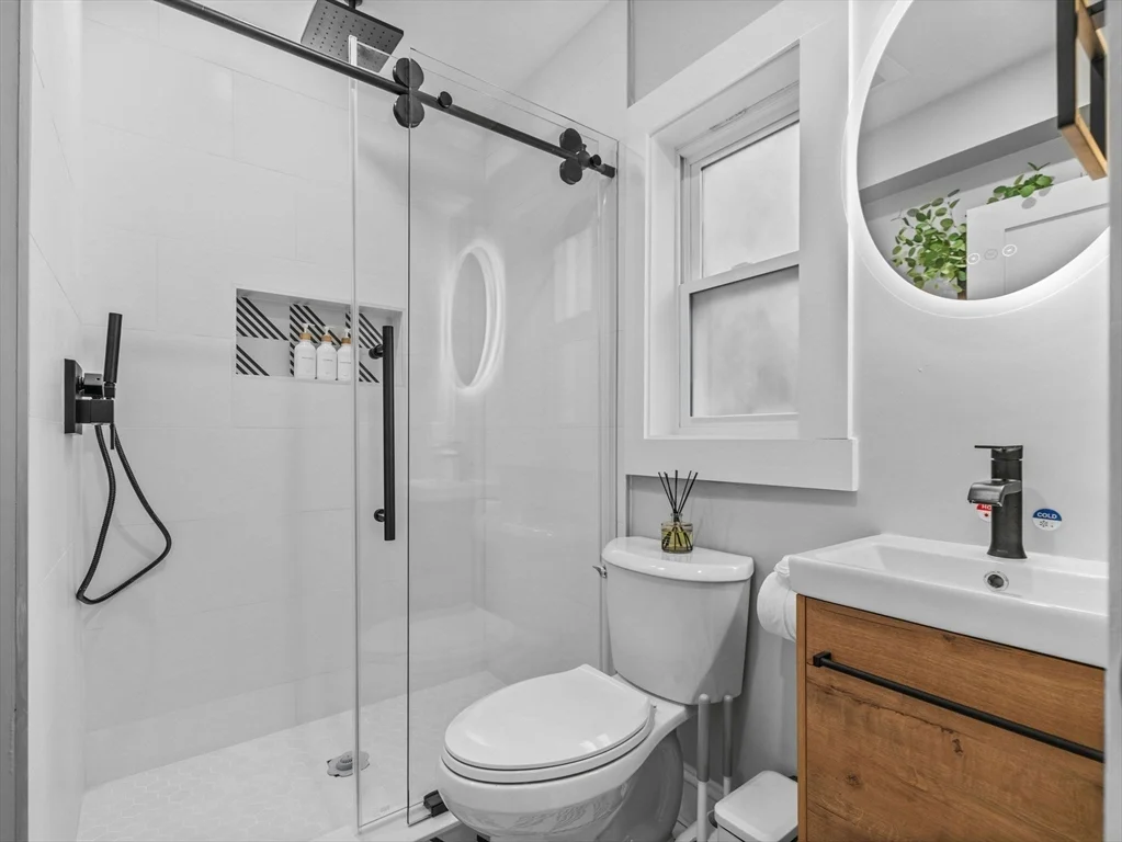 7 Dickson, Teele Square