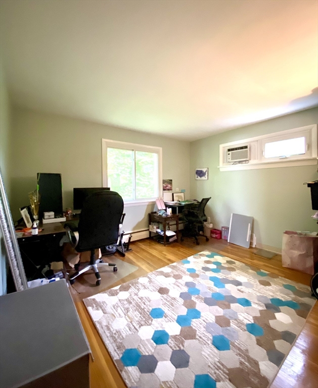 11 Jacqueline Rd, Waltham