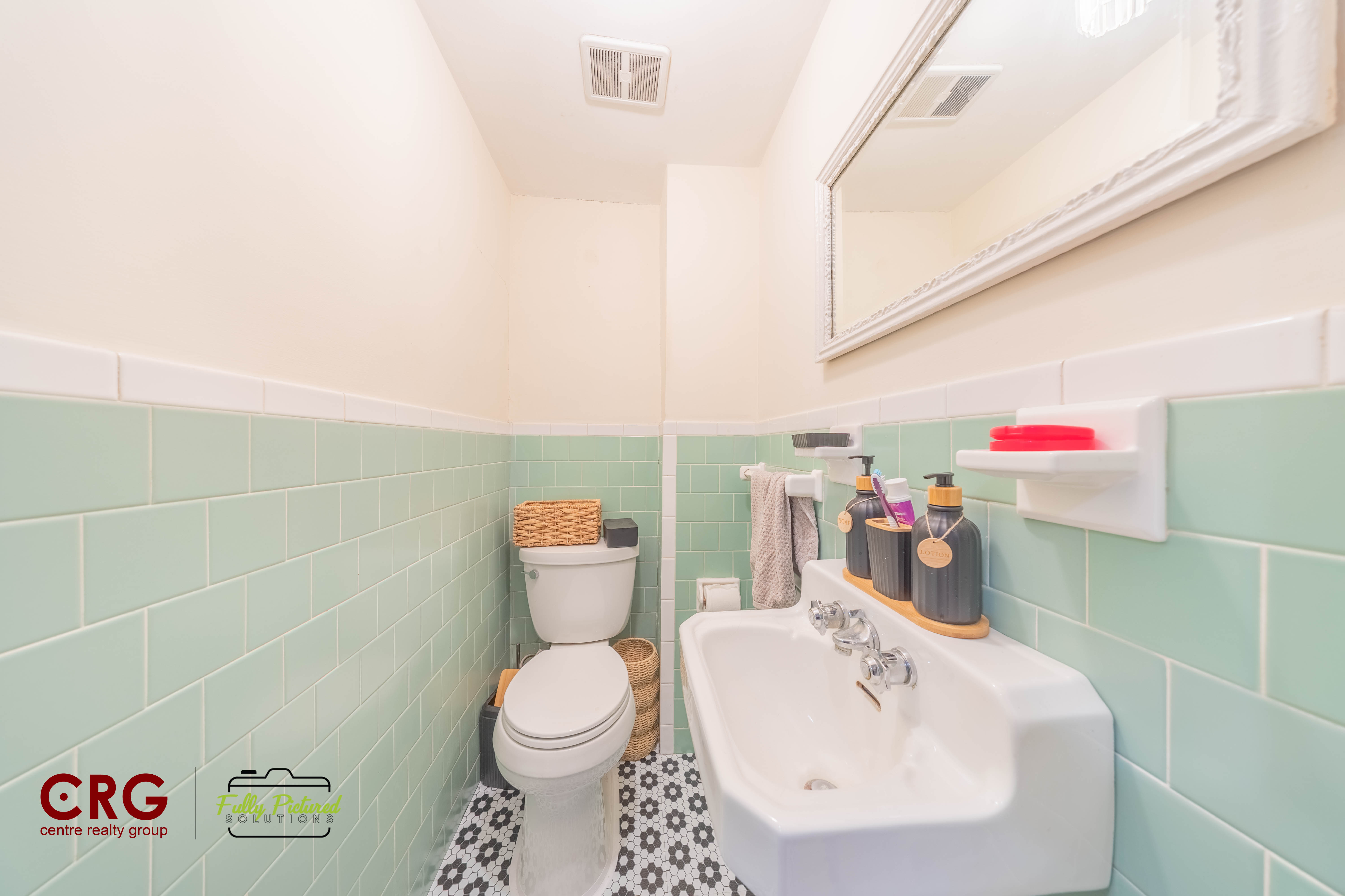 1712 Beacon St, Brookline