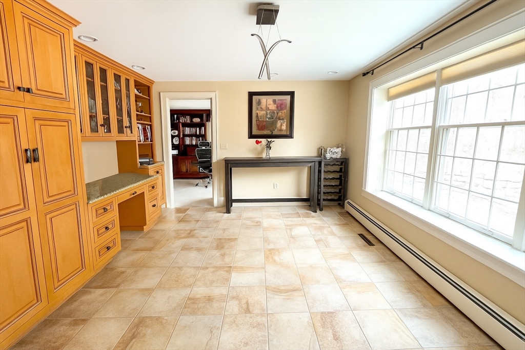 170 Saddle Hill, Hopkinton