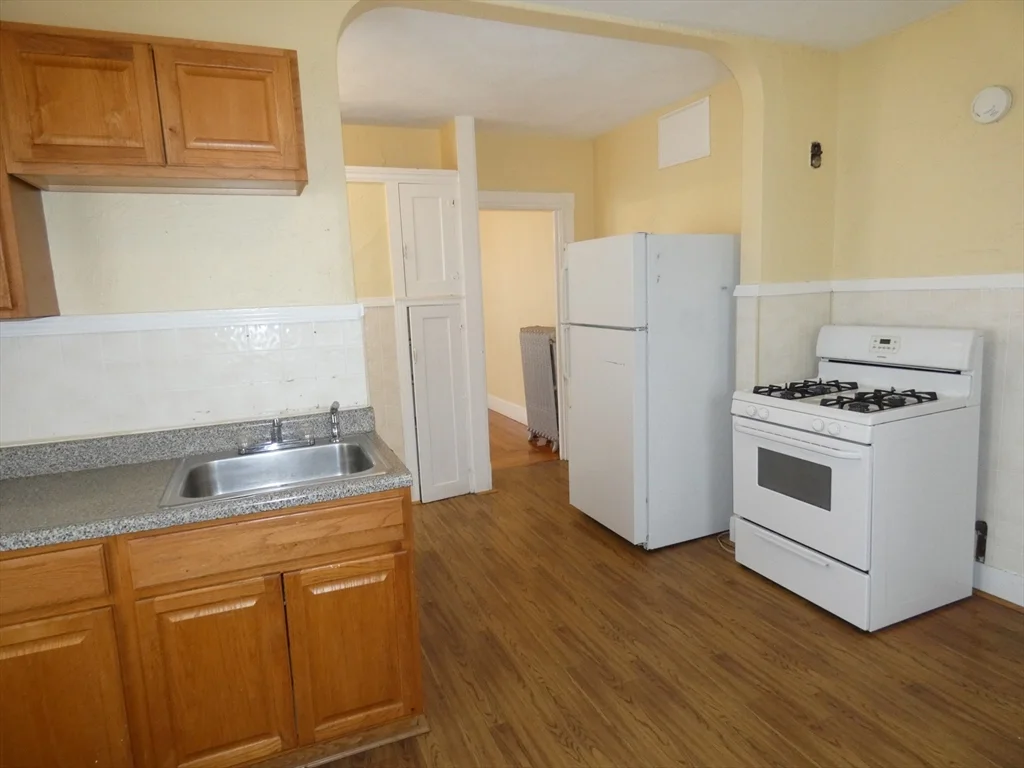 58 Monument St, Medford