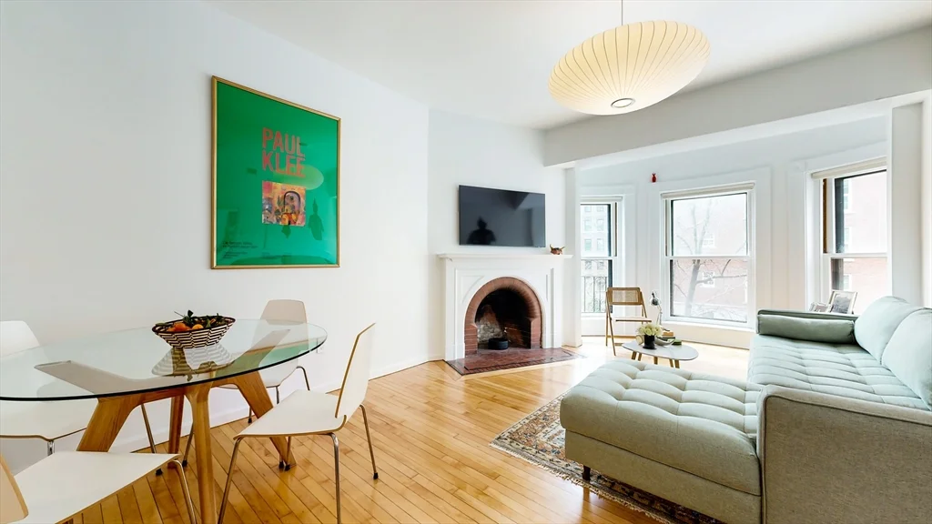 23 Bay State Rd, Back Bay