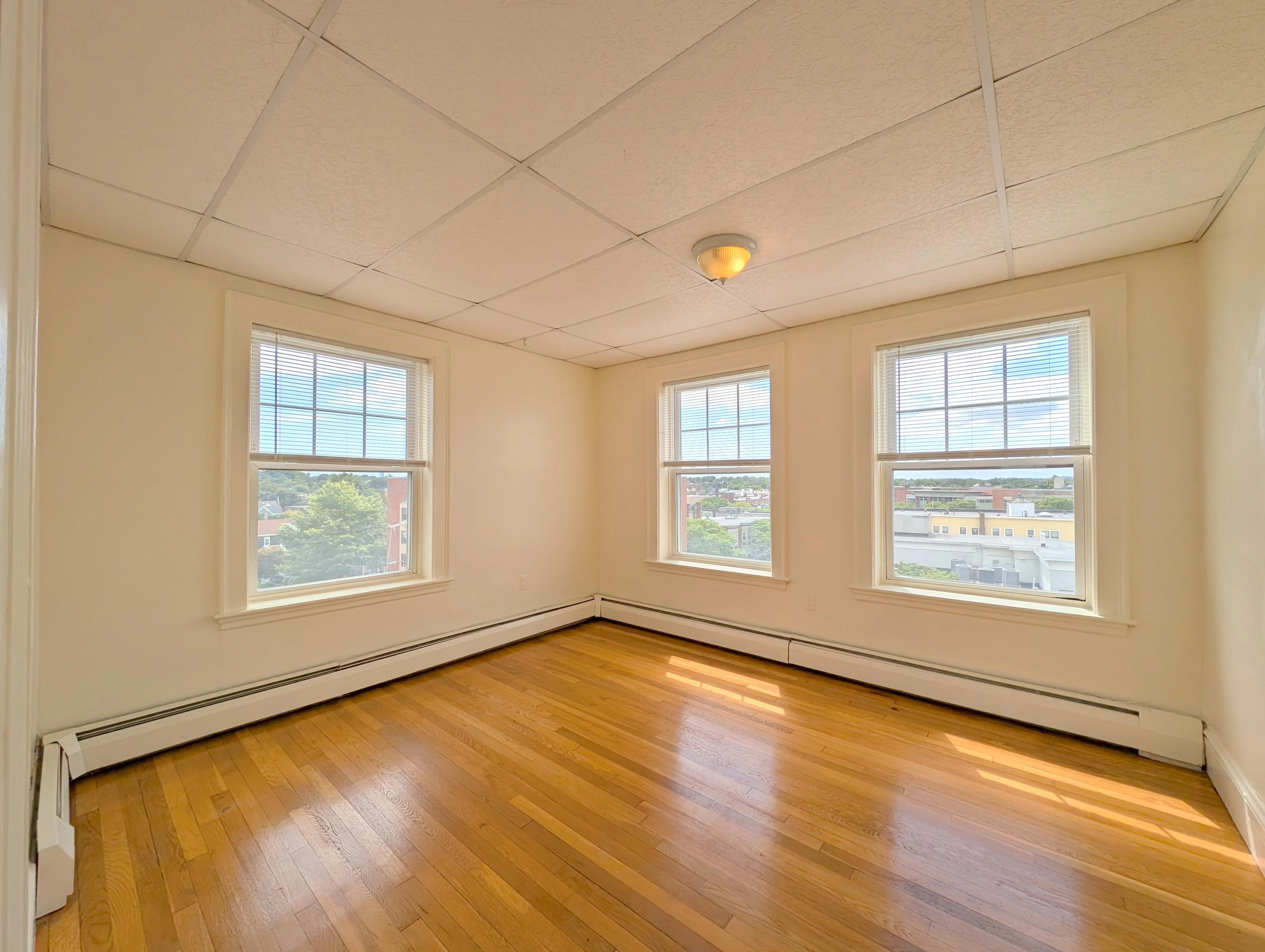 36 College Ave, Tufts