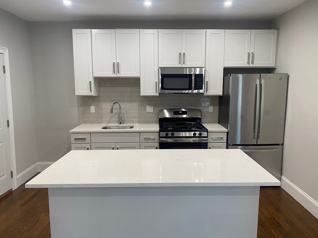 21 Mount Vernon St, Dorchester