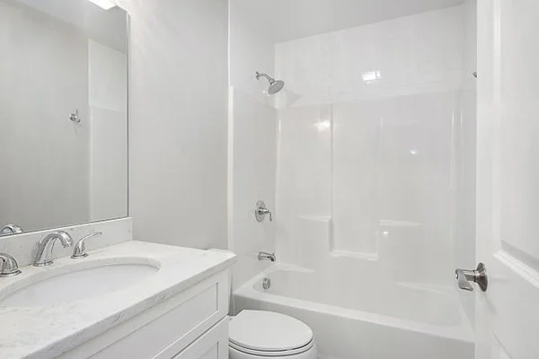 20B Hawthorne, Roxbury