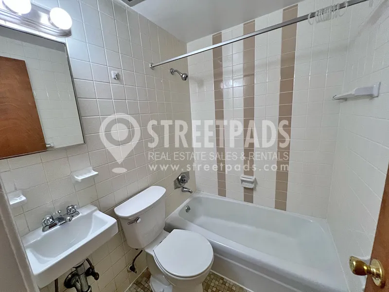 1315 Commonwealth Ave, Allston