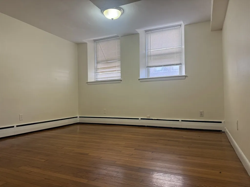 49 Inman St, Mid-Cambridge