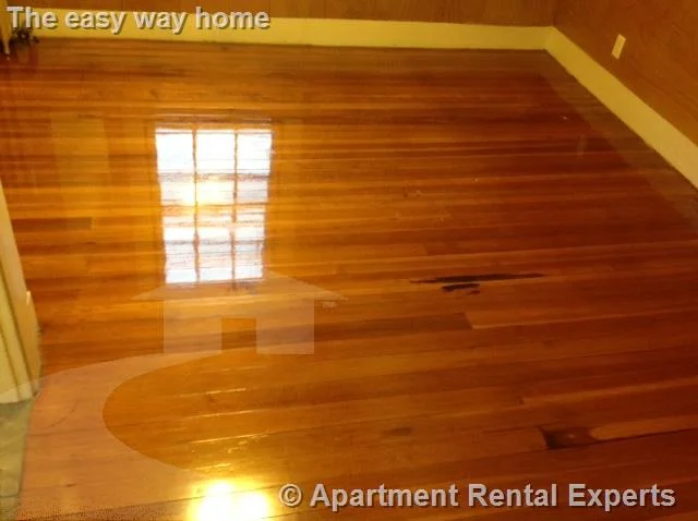 26 Dover St, Davis Square