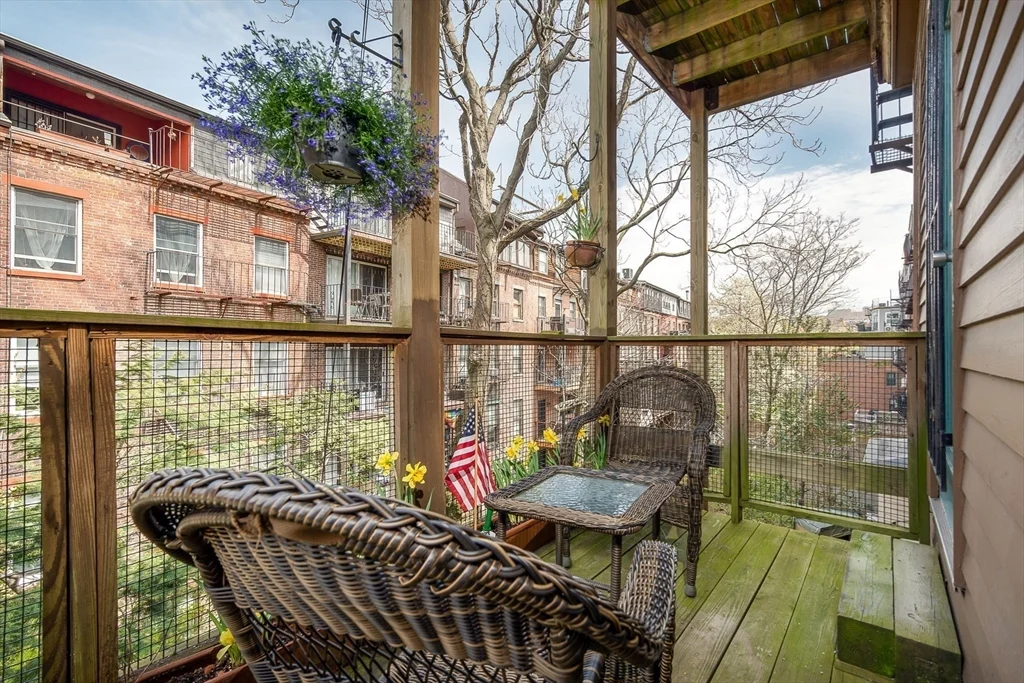 97 Waltham St, South End