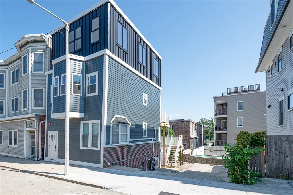 465 East Eight, South Boston