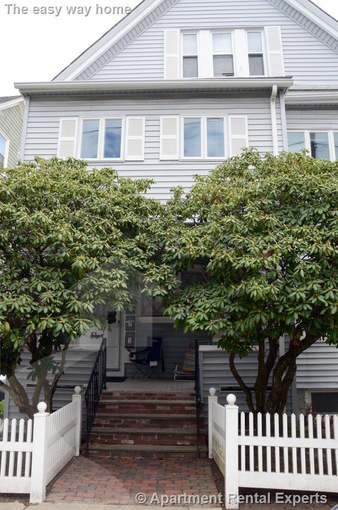 217 Willow Ave, Davis Square