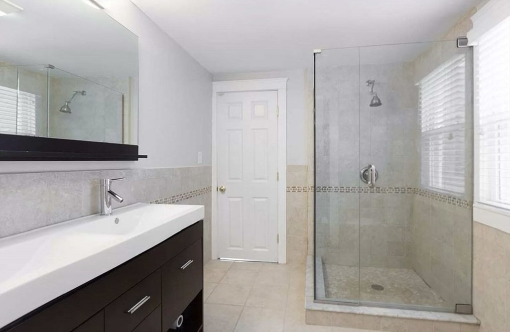 622 E 2nd St, South Boston