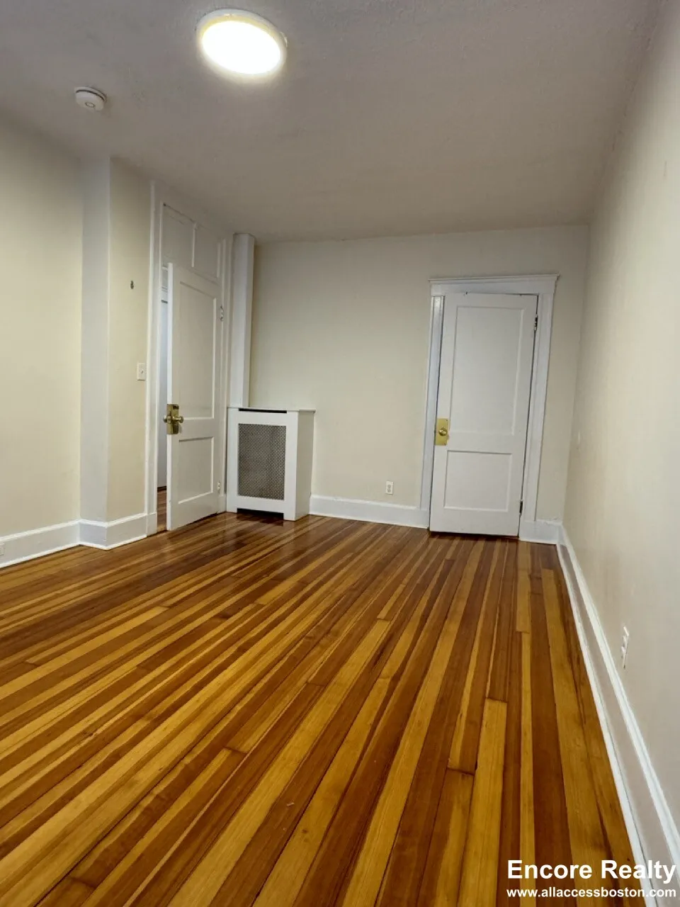 6 Barrows St, Allston