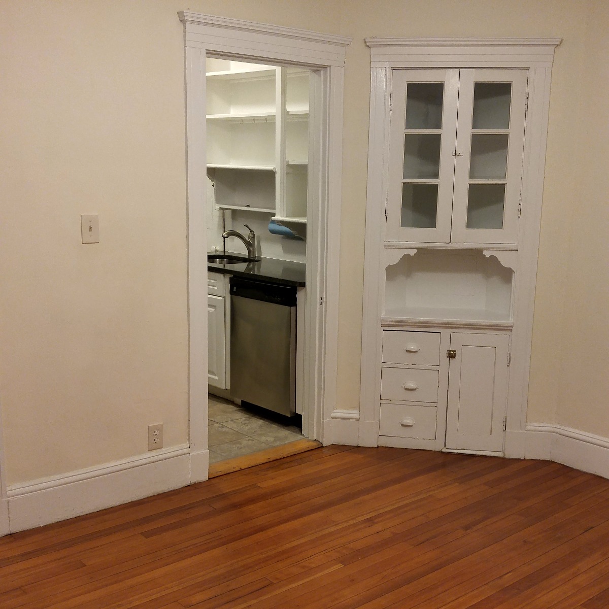 19 Agassiz St, Neighborhood Nine