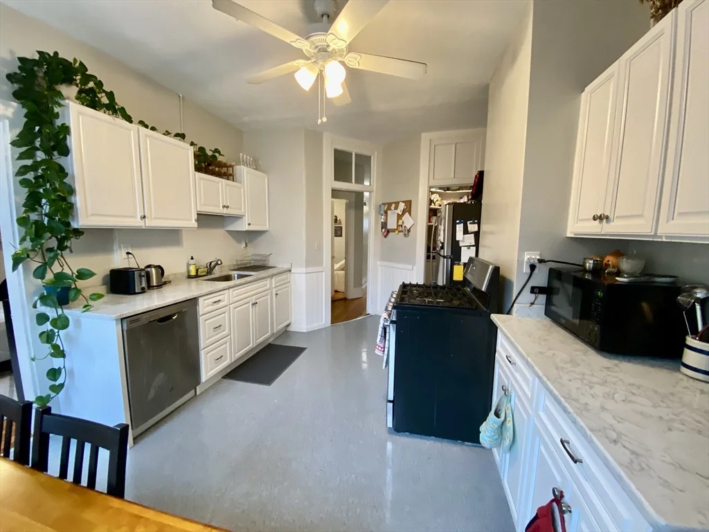 27 Hurd Rd, Coolidge Corner