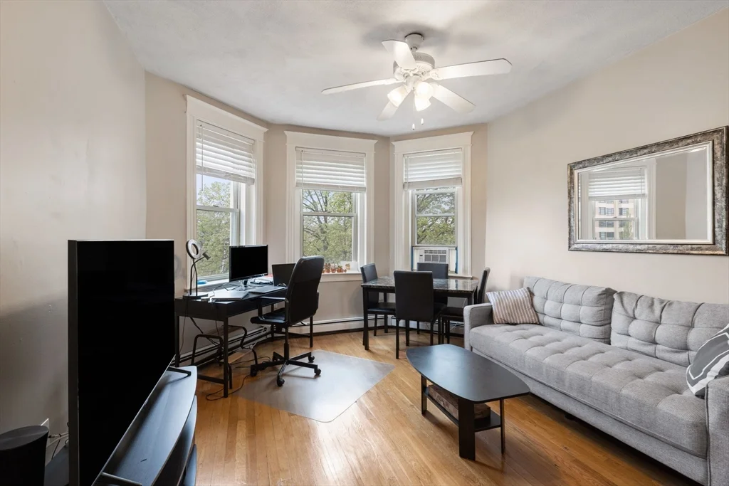 1669 Commonwealth Ave, Brighton