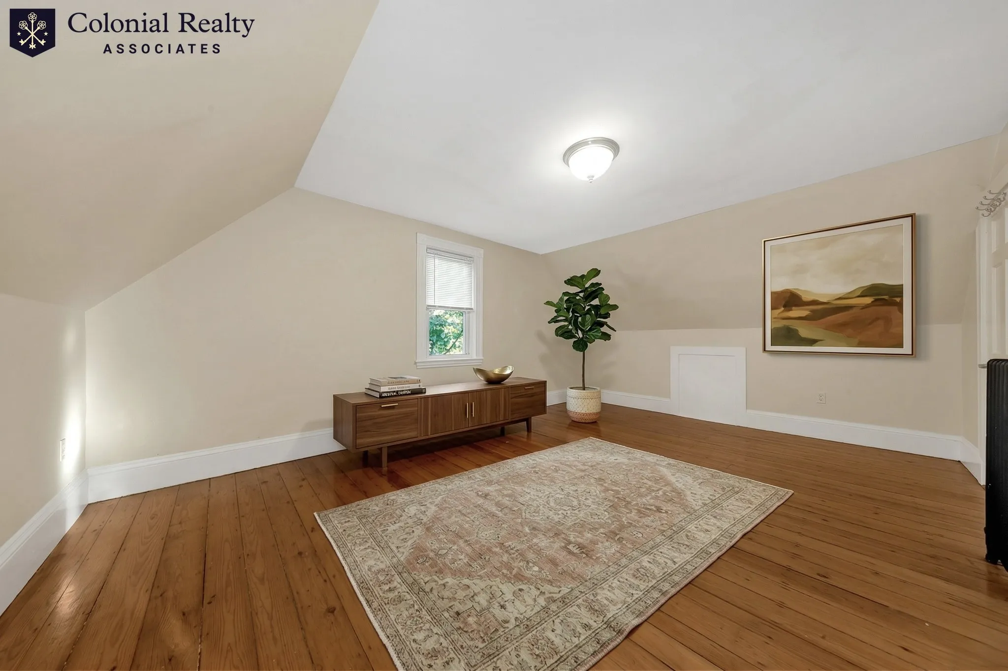 5 Murdock Ter, Brighton