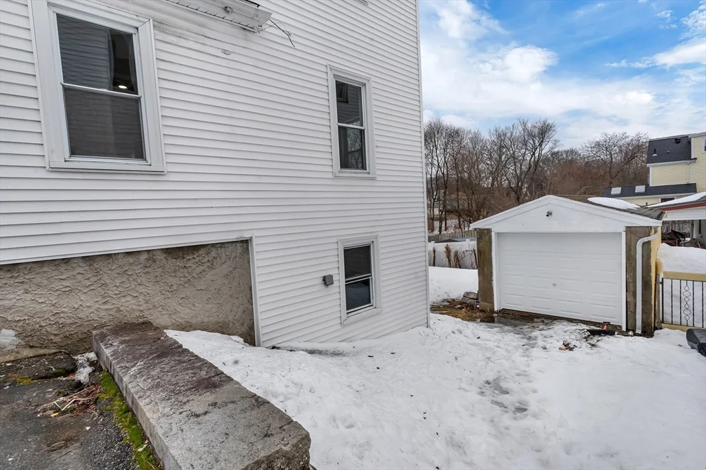 73 Walnut St, Dedham
