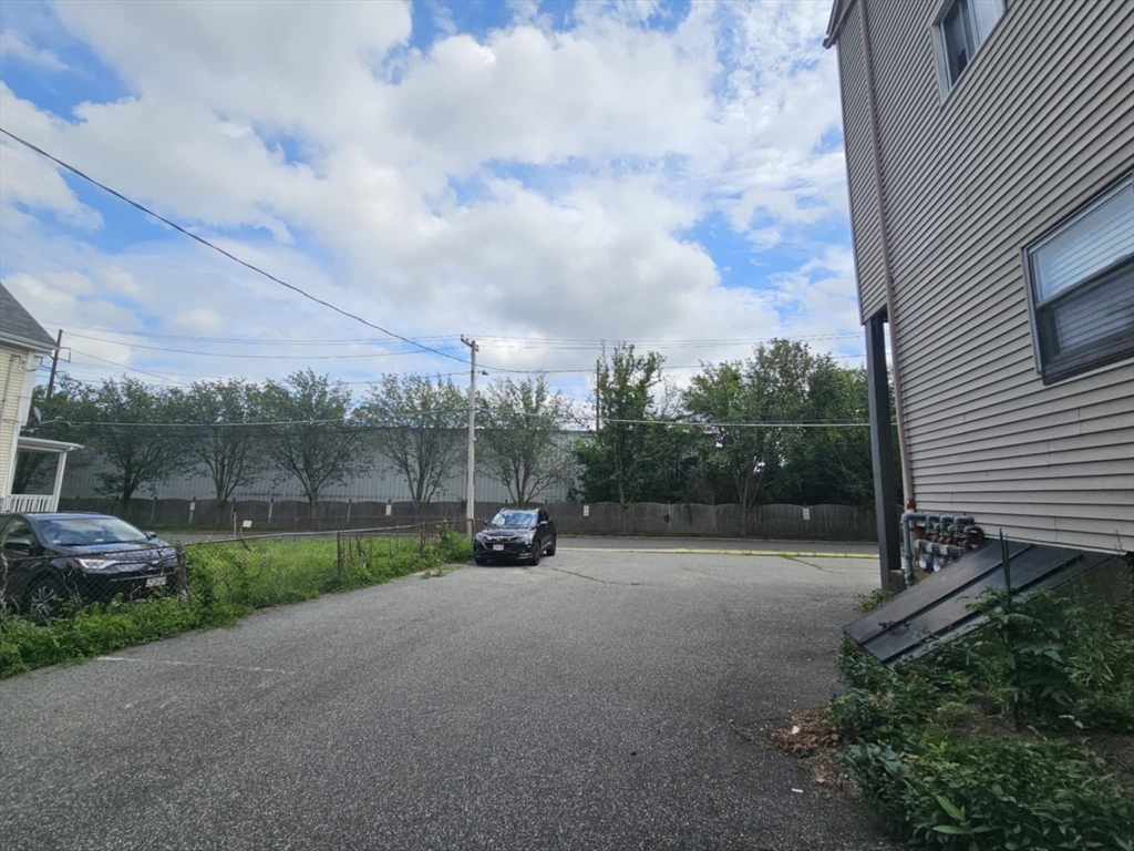 26 Holden St, Malden