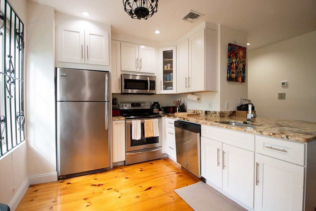 440 Hanover, North End