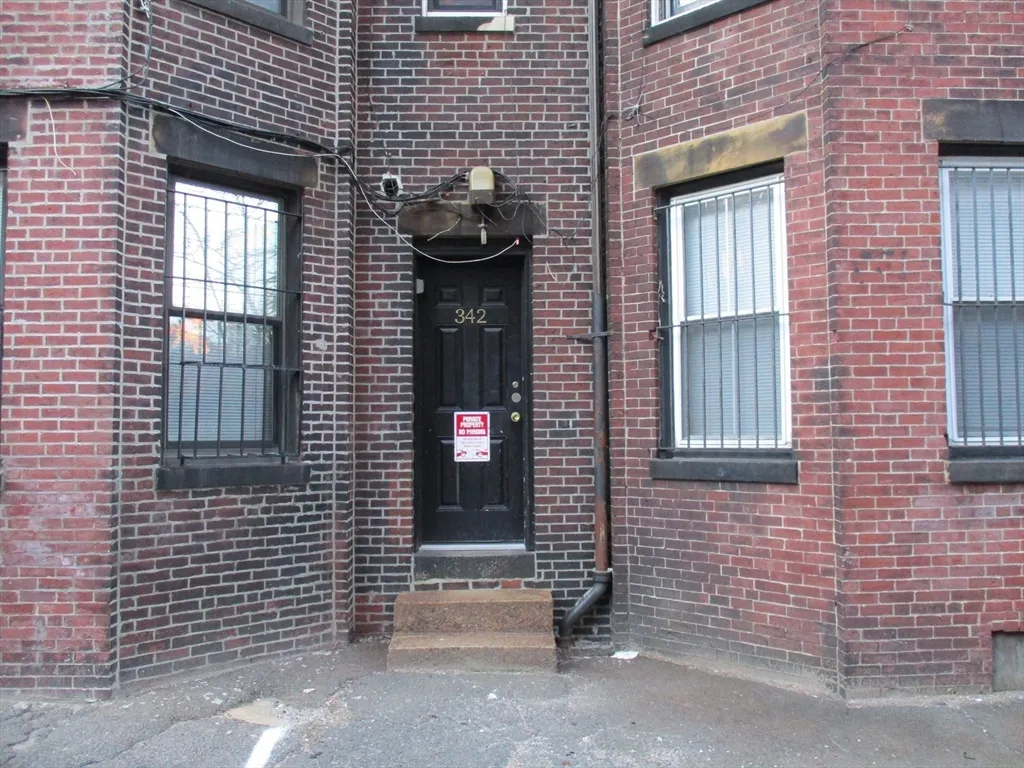 342 Commonwealth Ave, Back Bay