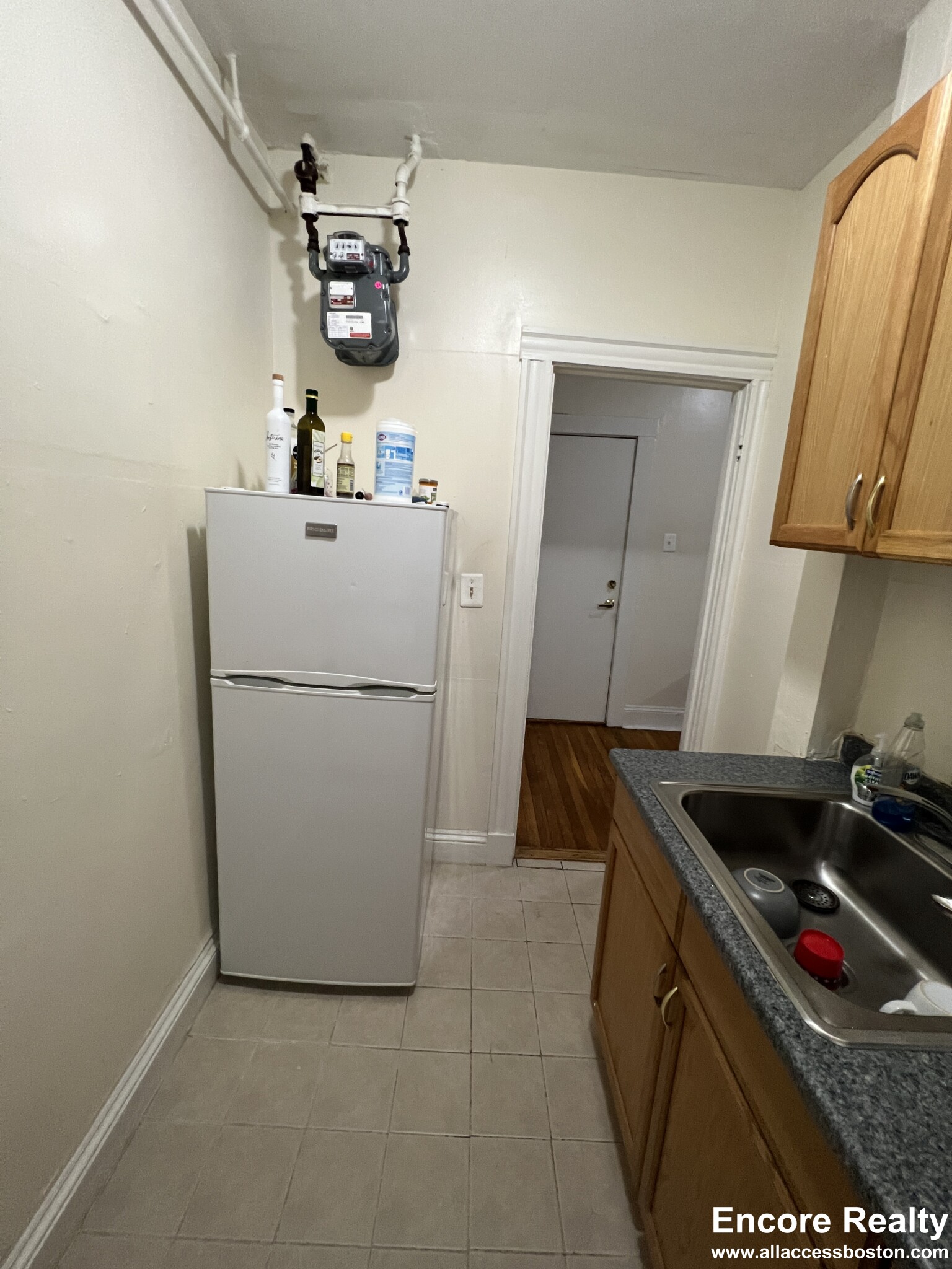 364 Riverway, Mission Hill