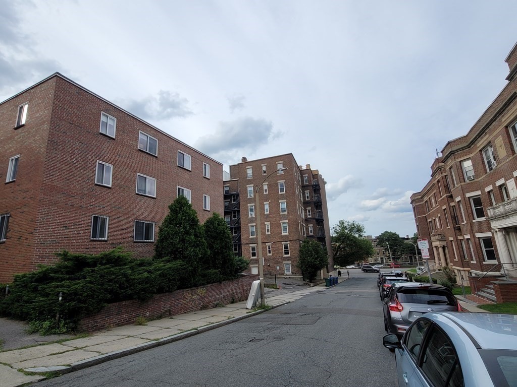 10 Scottfield Rd, Allston