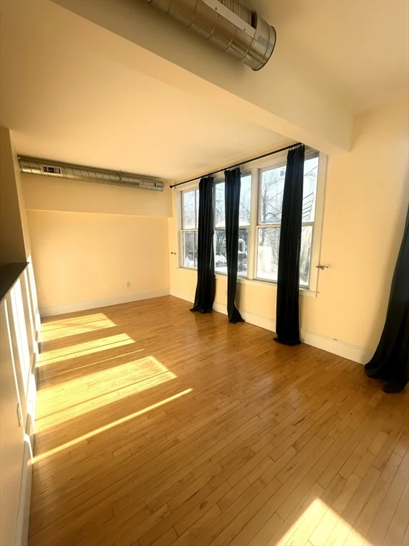 17 Ivaloo St, Ward Two