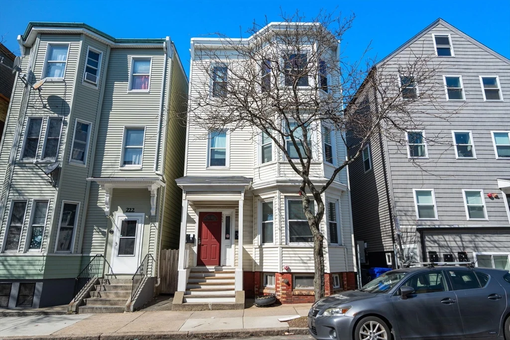 224 Lexington St, East Boston