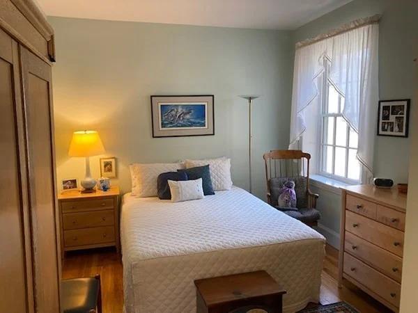 30 Dean Rd, Brookline Hills