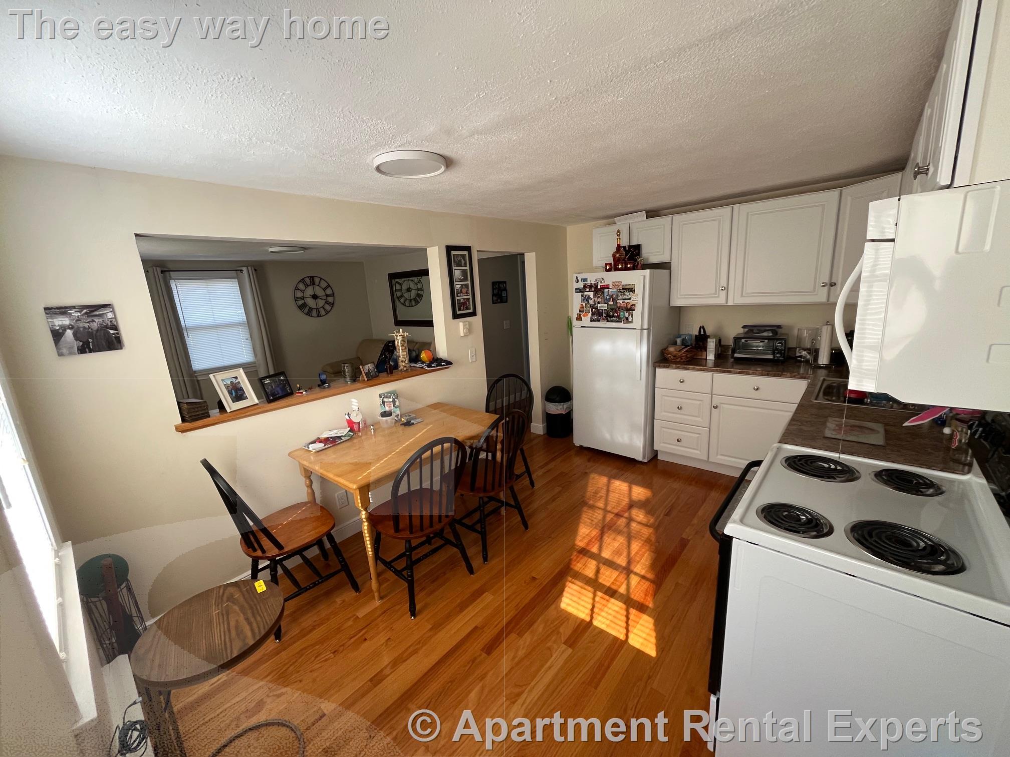 123 Hibbert St, Arlington Heights