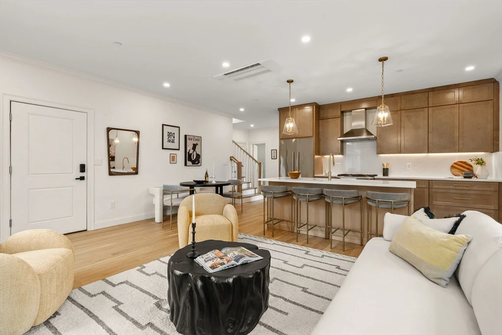 27 Shepard, Brighton