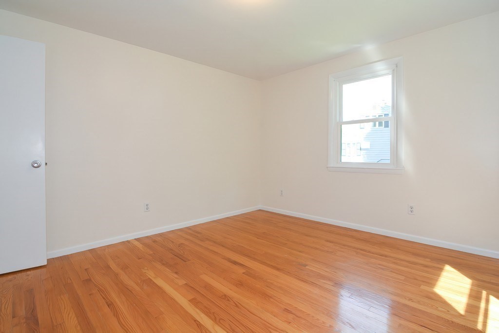 33 Robin Rd, Westborough