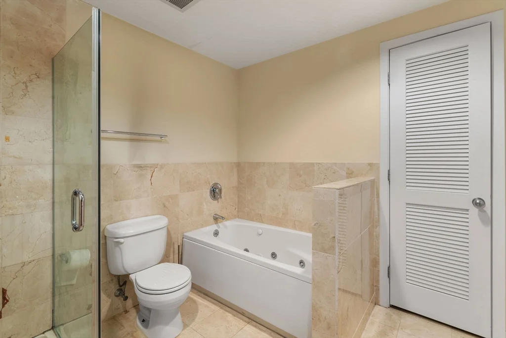 210 South St, Leather District