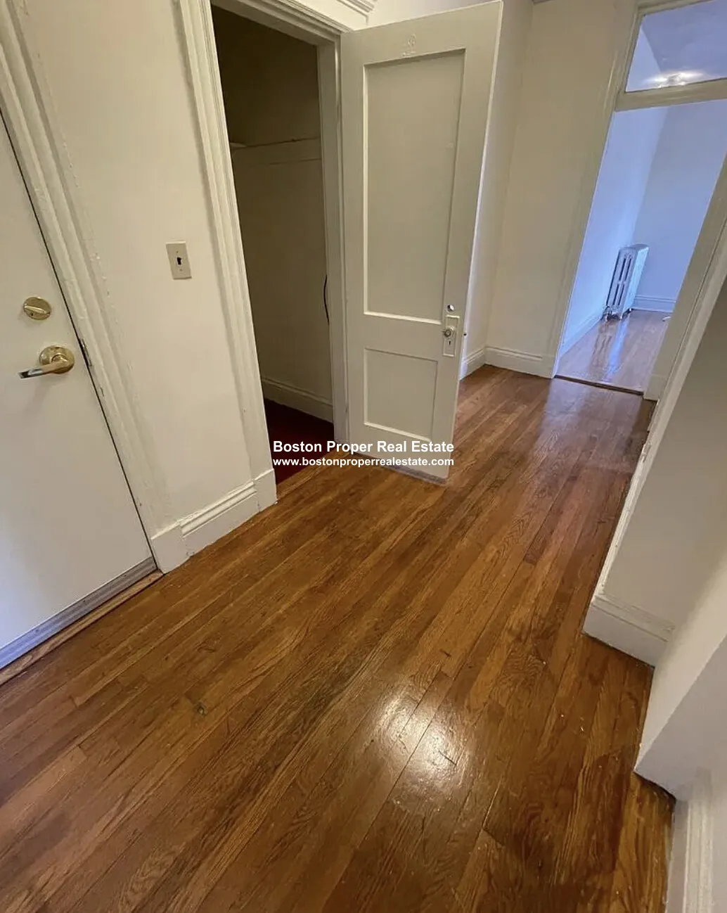 104 Queensberry St, Fenway