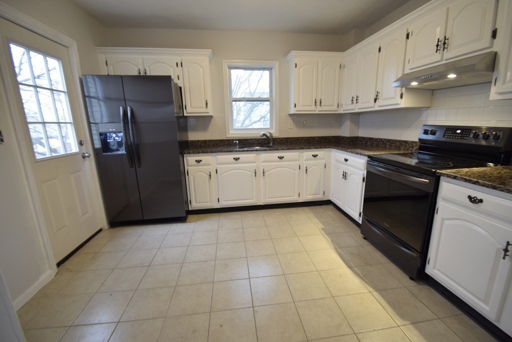 247 School St, Revere