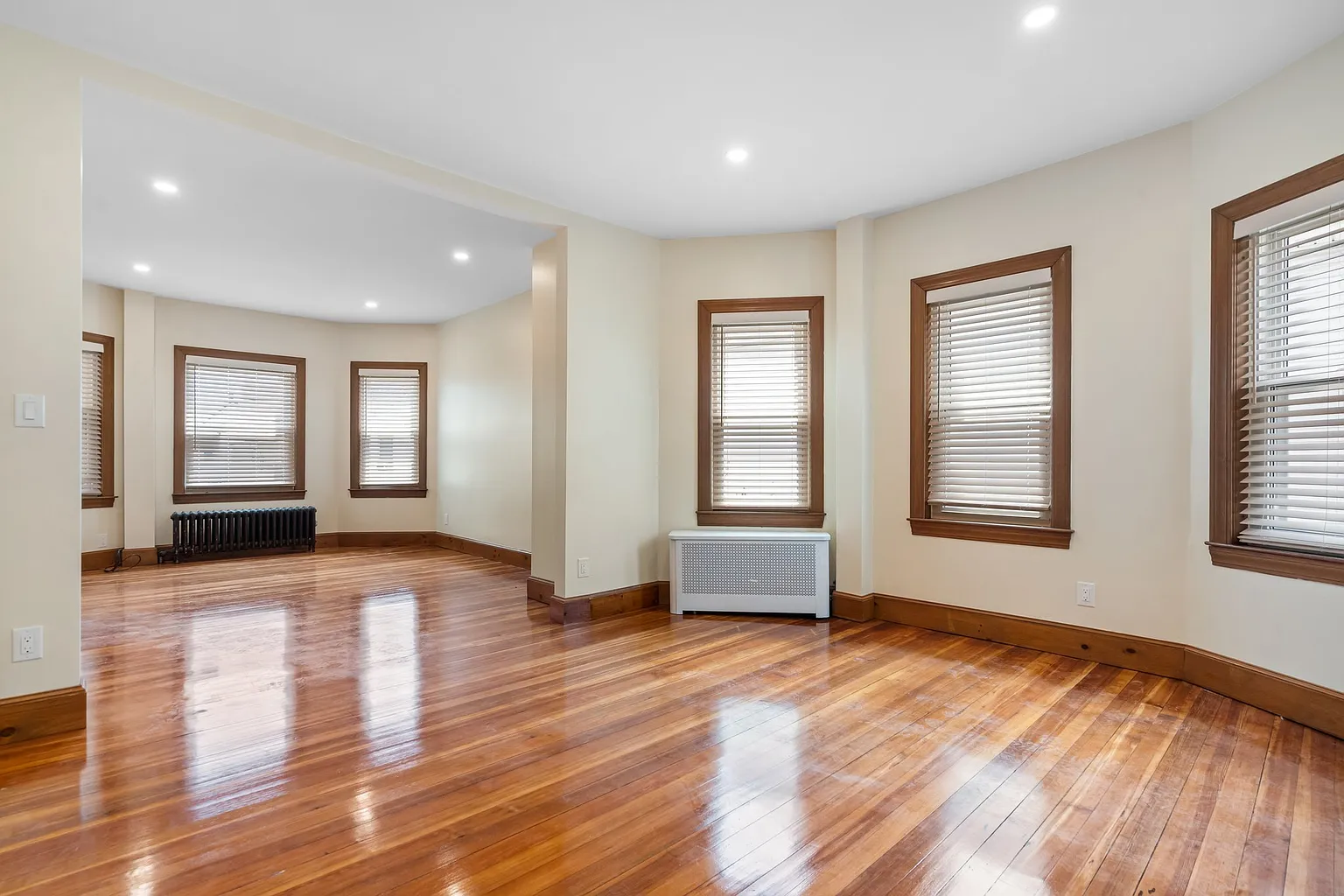 62 Vernal St, Everett