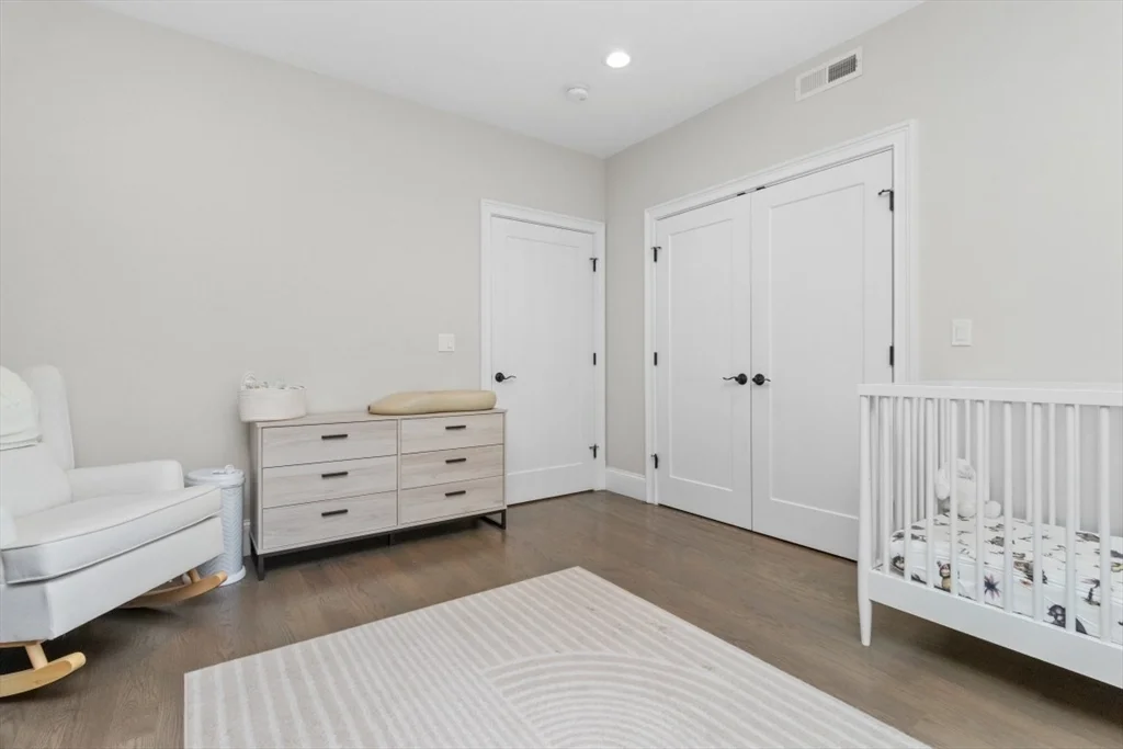 2 Elm St, Dorchester