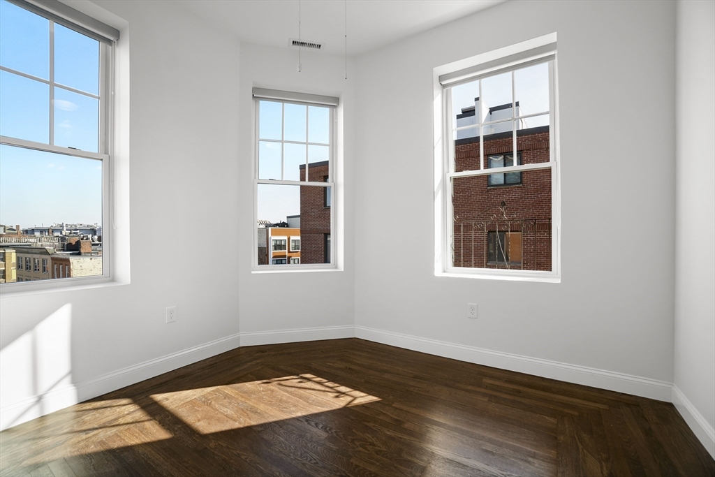 74 Salem St, North End