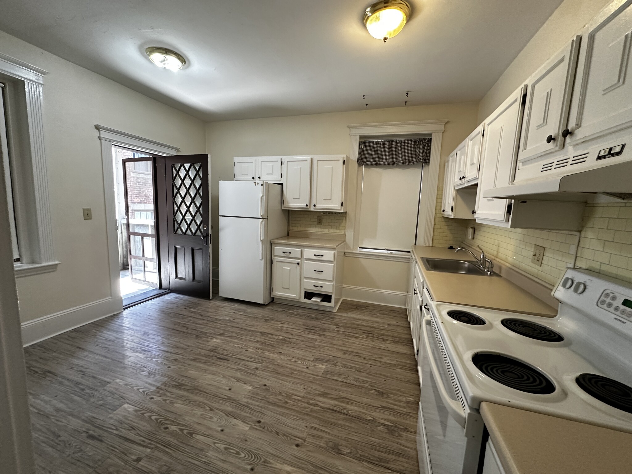 73 Longwood Ave, Longwood