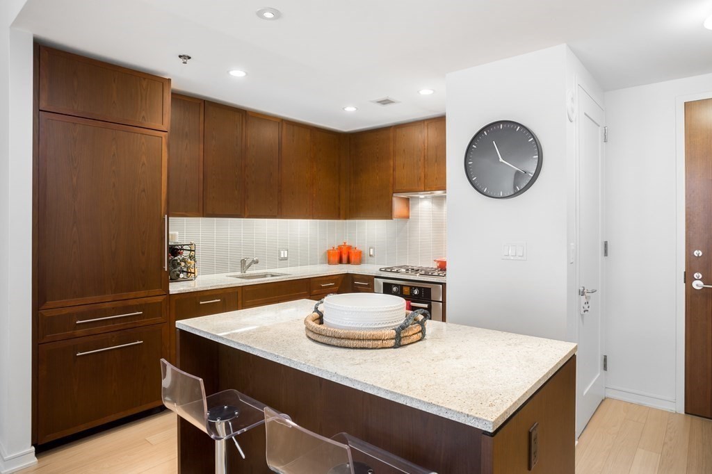 580 Washington St, Midtown