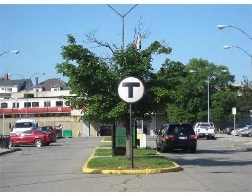 130 Beach St, Quincy