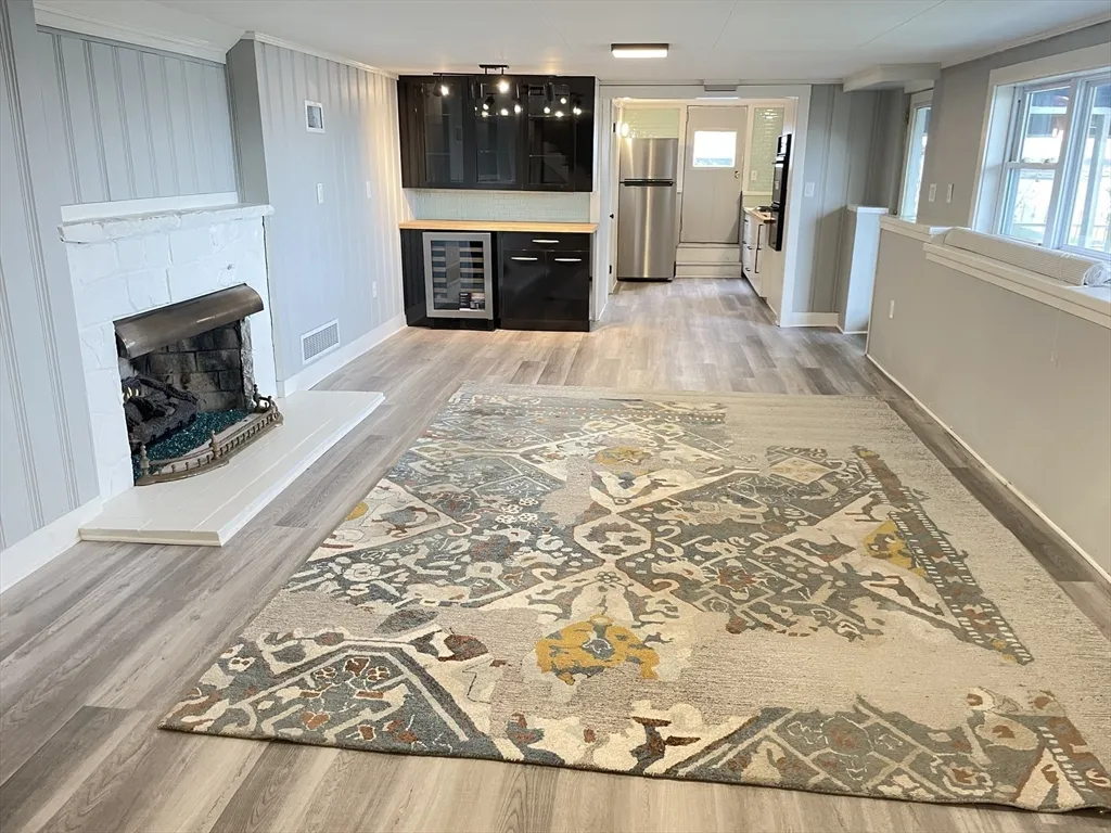 85 Regatta Rd, North Weymouth