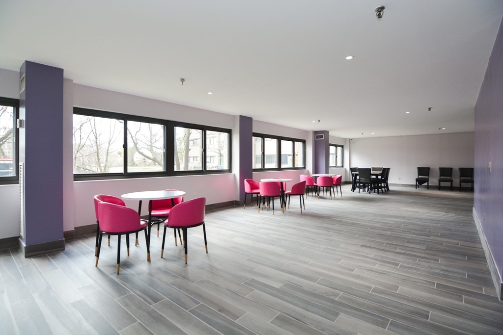 95 Audubon Rd, Wakefield