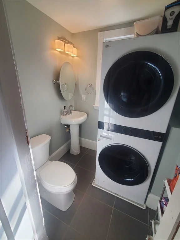 14 N Munroe Ter, Dorchester