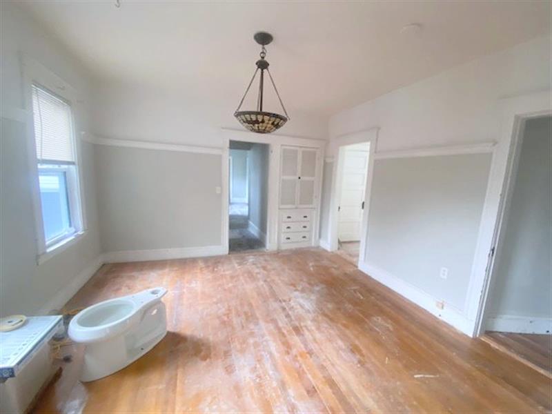 2 Drummond Pl, North Cambridge