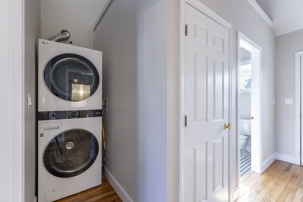 270 Cross St, Winchester