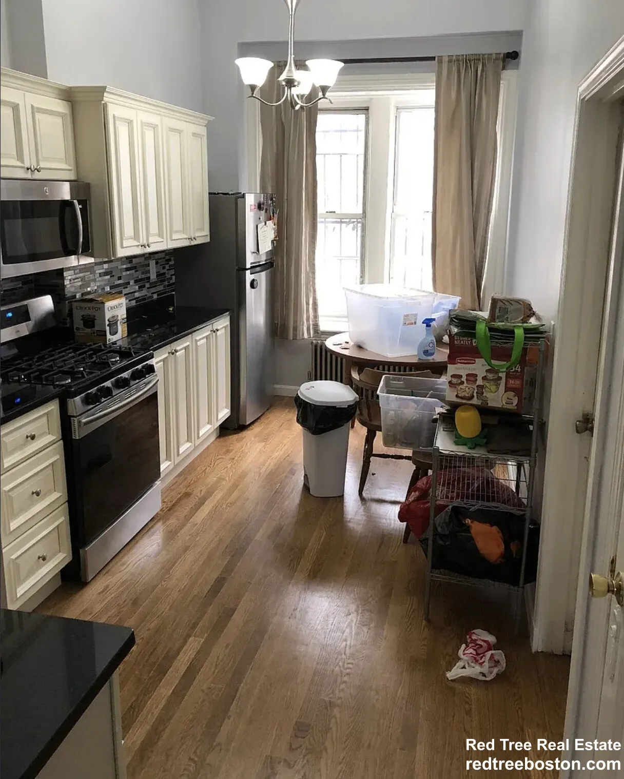 686 Parker St, Mission Hill